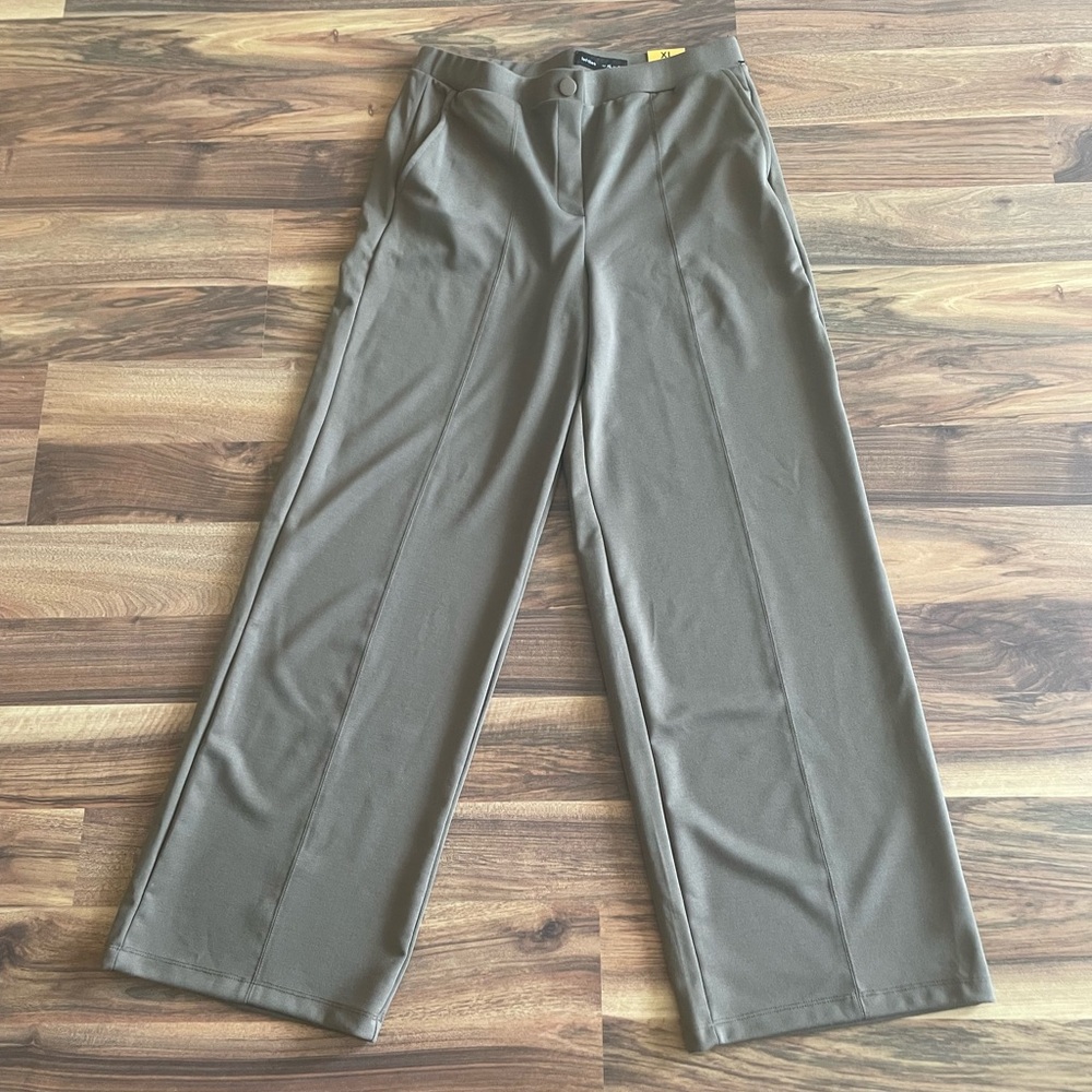 BNWT Lefties pants